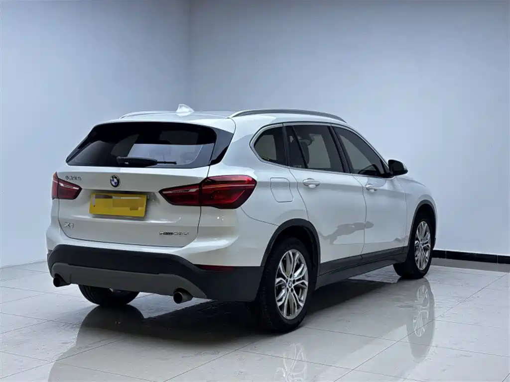 BMW X1 2019 — фото 4