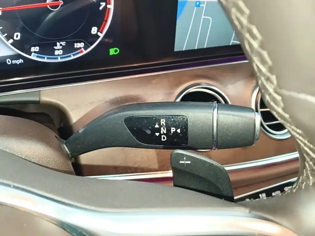 Mercedes-Benz E-Class 2020 — фото 14