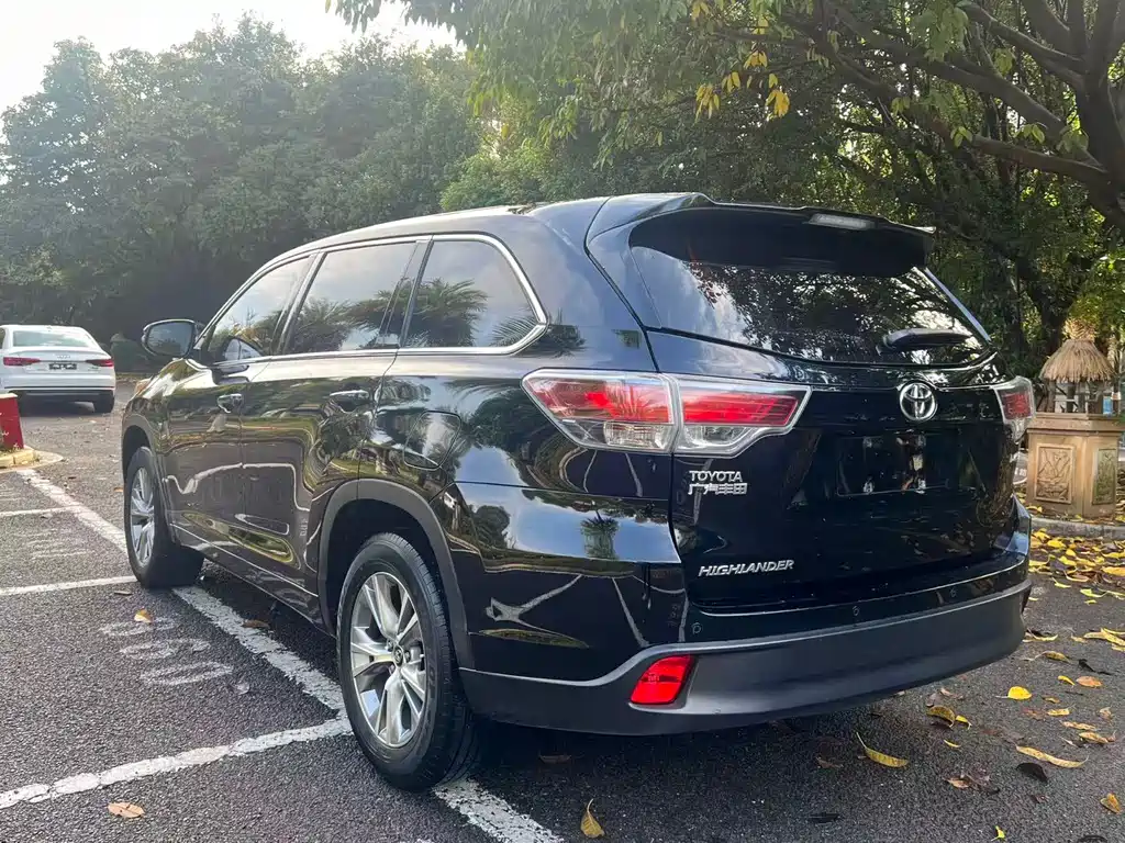 Toyota Highlander 2017 — фото 7