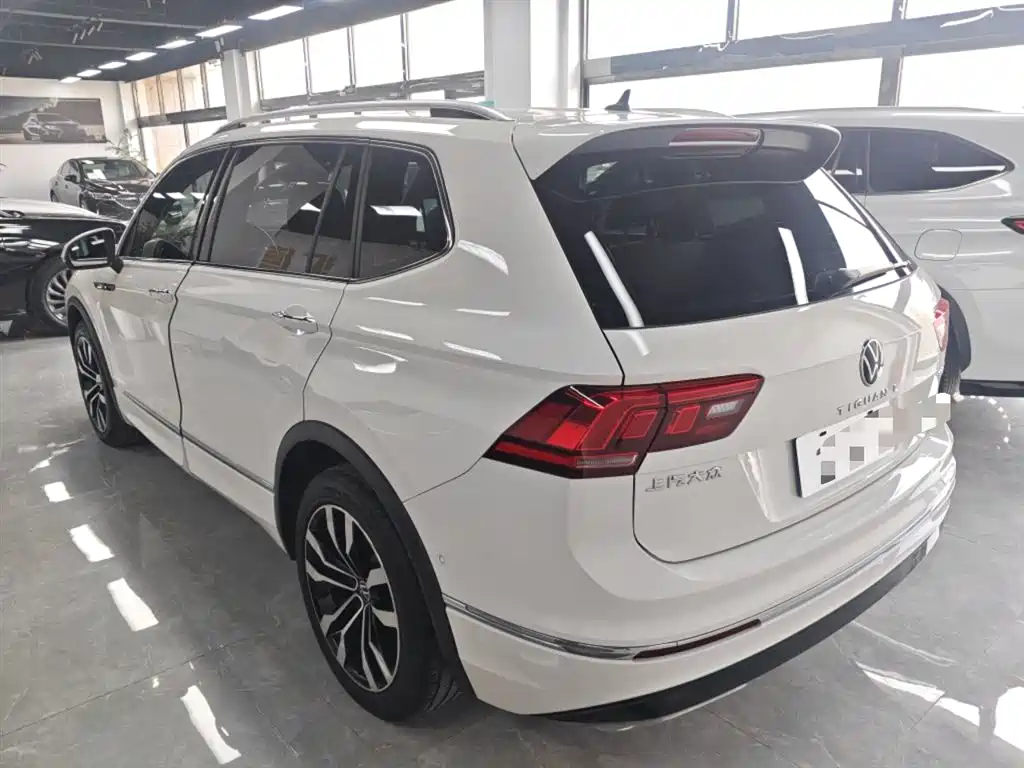 Volkswagen Tiguan L 2021 — фото 5