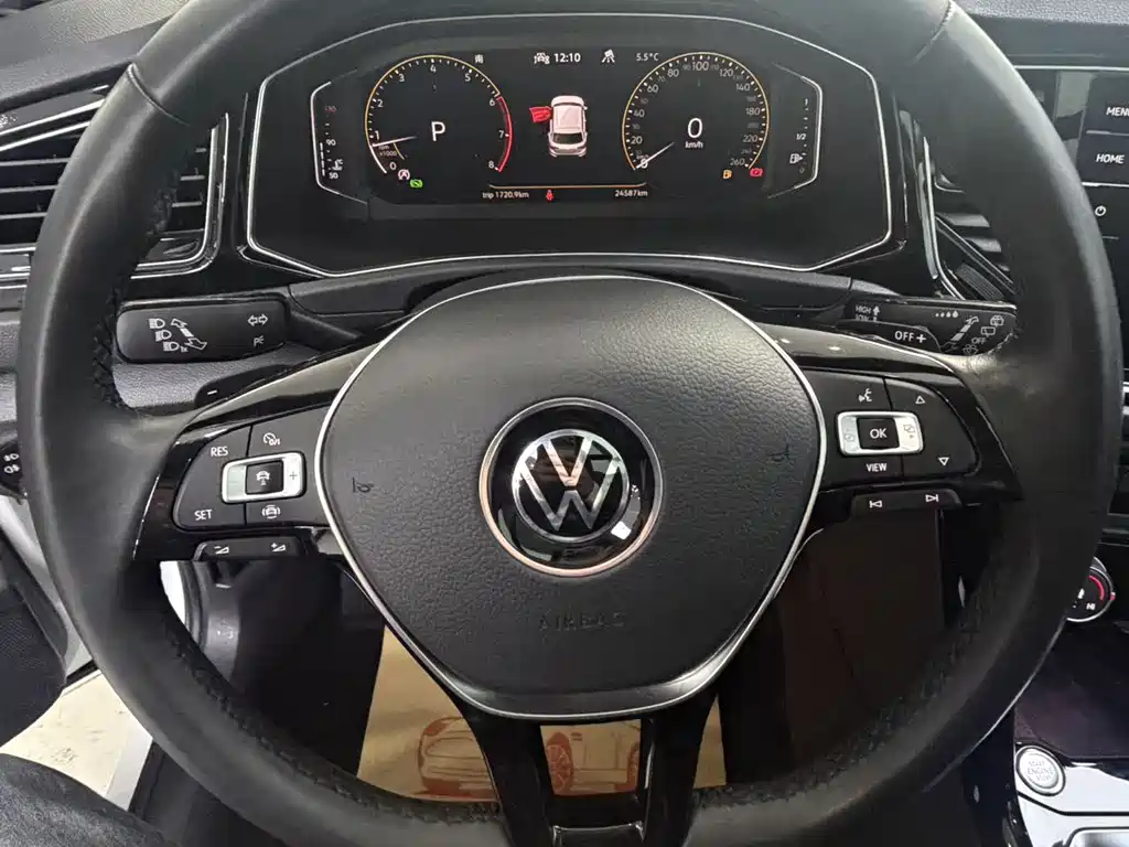 Volkswagen T-Roc 2022 — фото 13