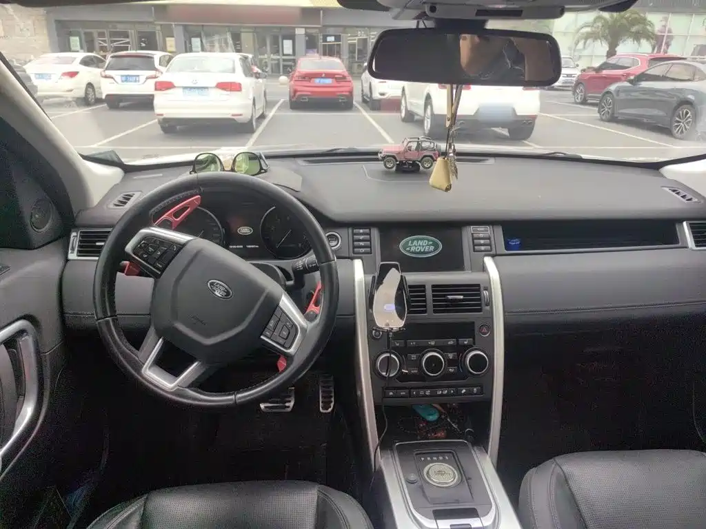 Land Rover Discovery Sport 2016 — фото 13