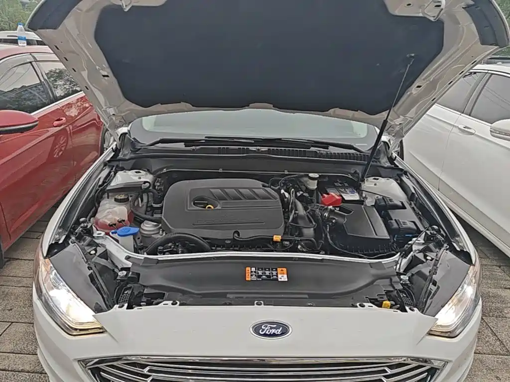 Ford Mondeo 2017 — фото 20