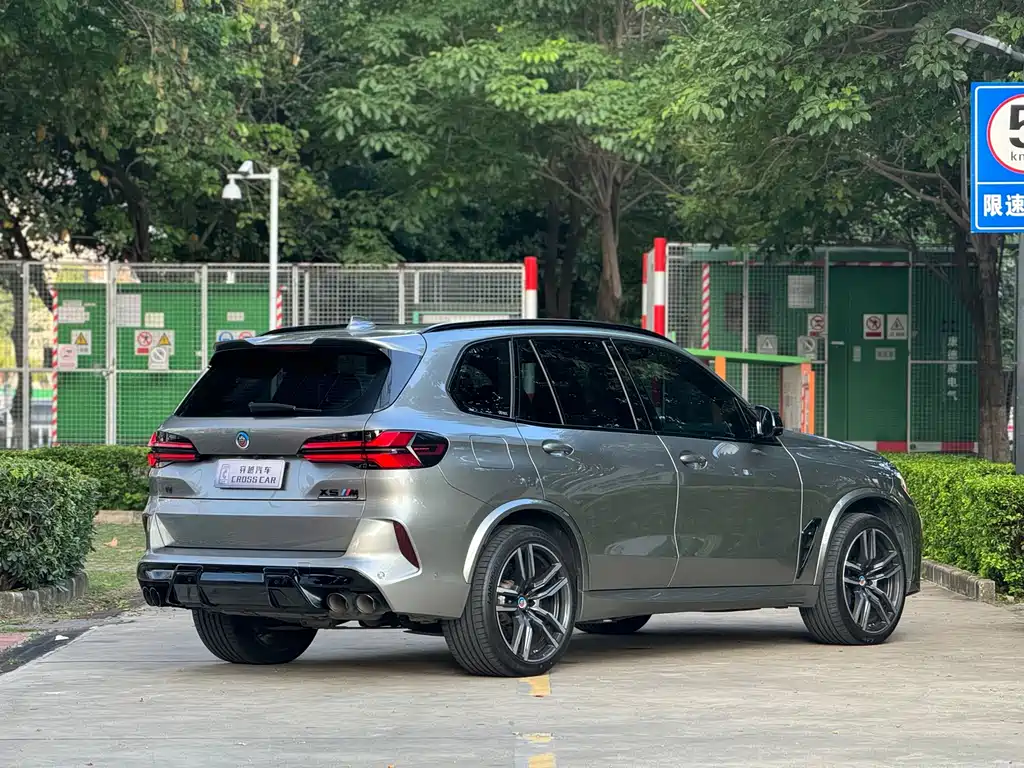 BMW X5 M 2022 — фото 5
