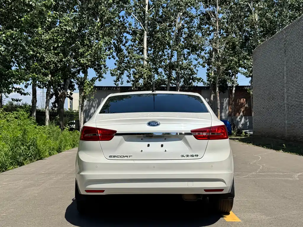 Ford Escort 2017
