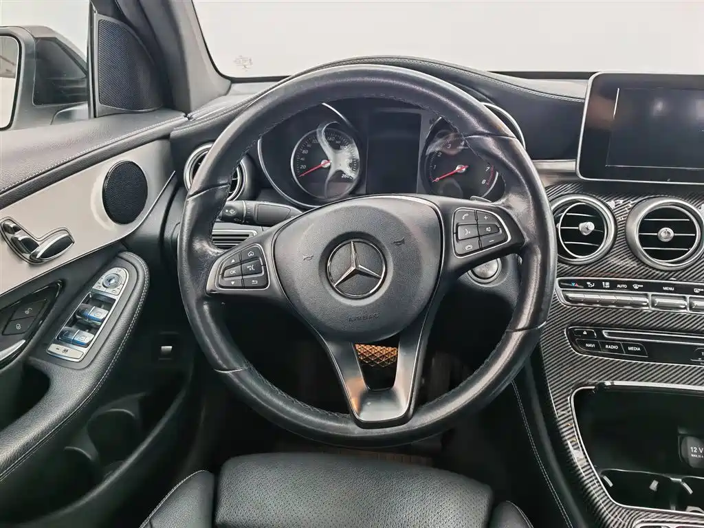 Mercedes-Benz GLC Coupe 2019 — фото 11