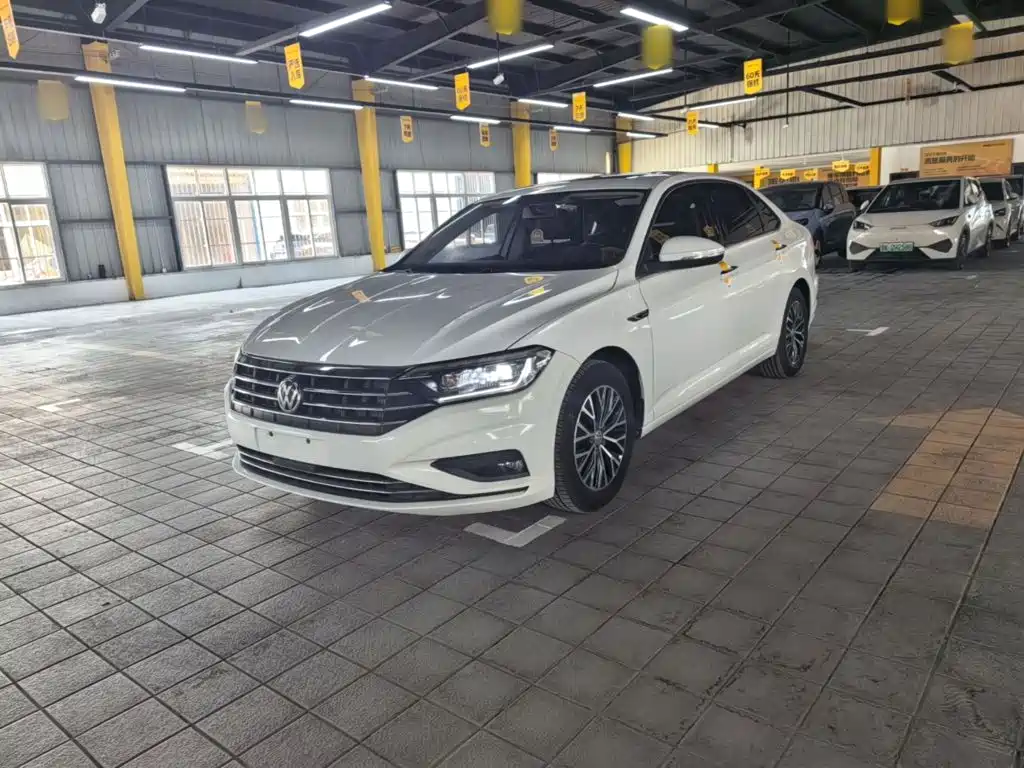 Volkswagen Sagitar 2019