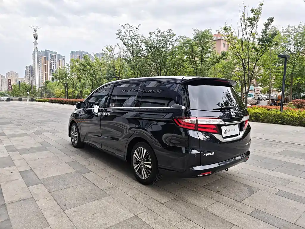 Honda Odyssey 2019 — фото 6