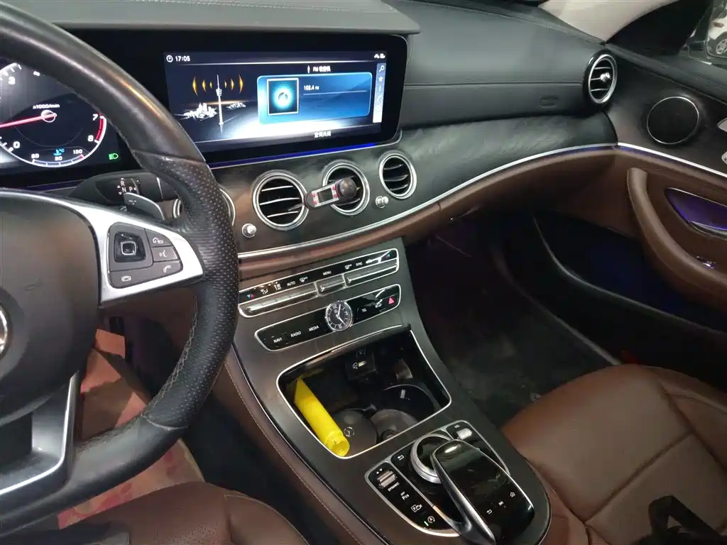 Mercedes-Benz E-Class 2018 — фото 13