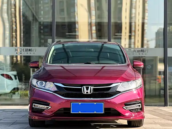 Honda Jade 2017