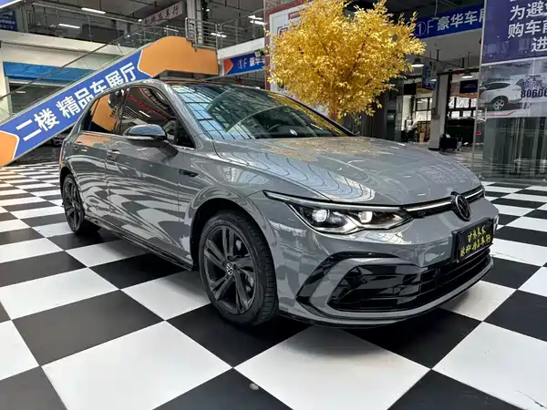 Volkswagen Golf 2022