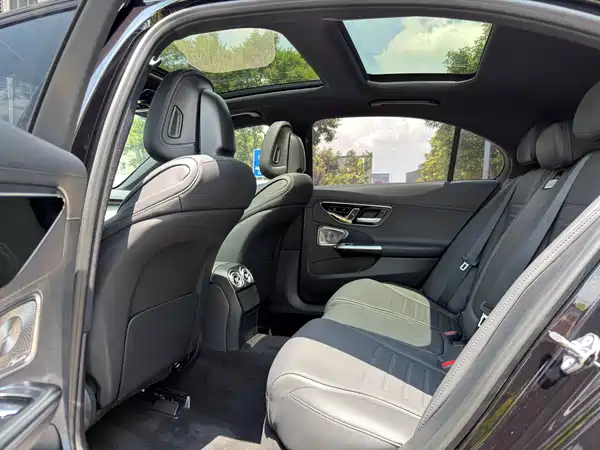 Mercedes-Benz C-Class 2023