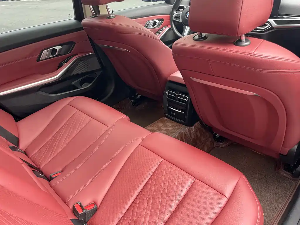 BMW 3 Series 2023 — фото 15