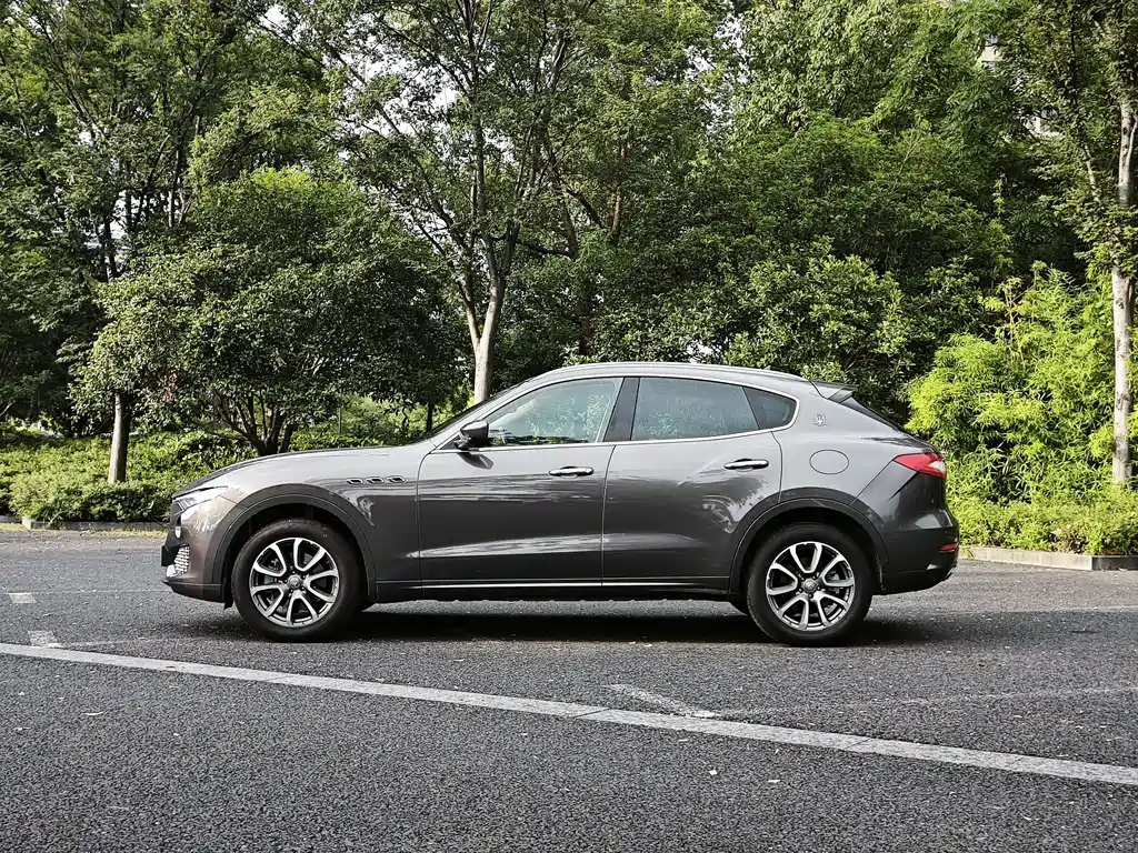 Maserati Levante 2017 — фото 2