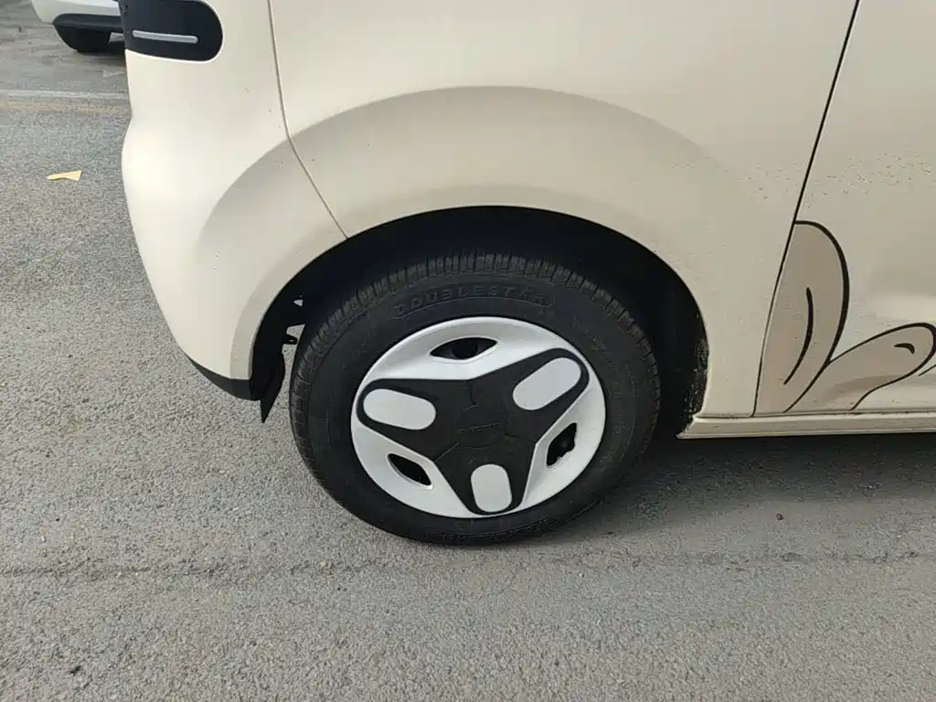 Geely Galaxy Panda 2025 — фото 23