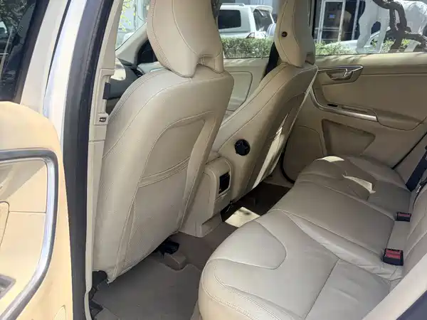 Volvo XC60 2012