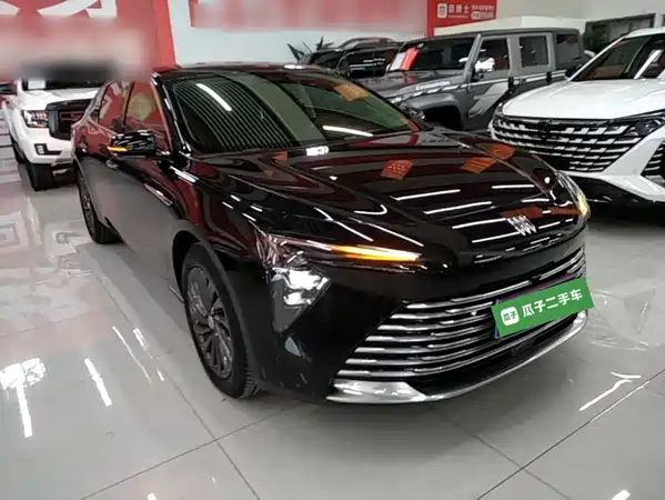 Buick LaCrosse 2025