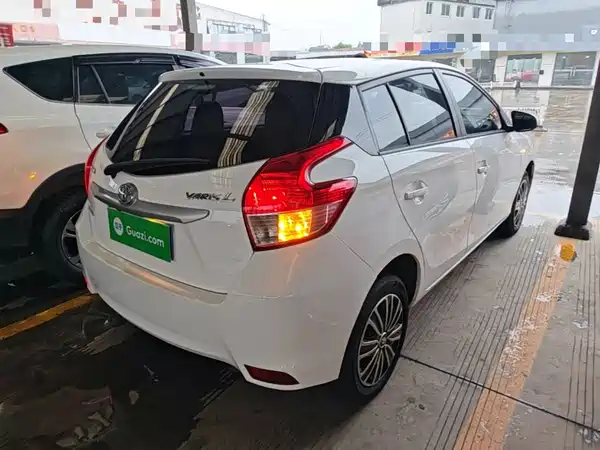 Toyota Yaris L 2016