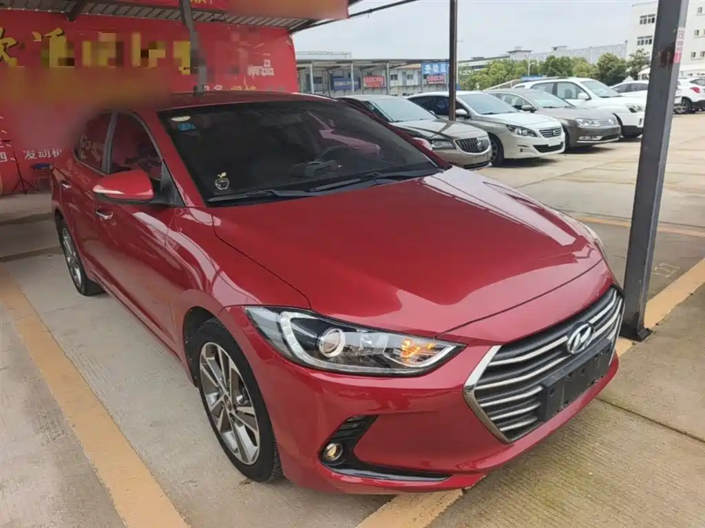 Hyundai Elantra 2018 — фото 4
