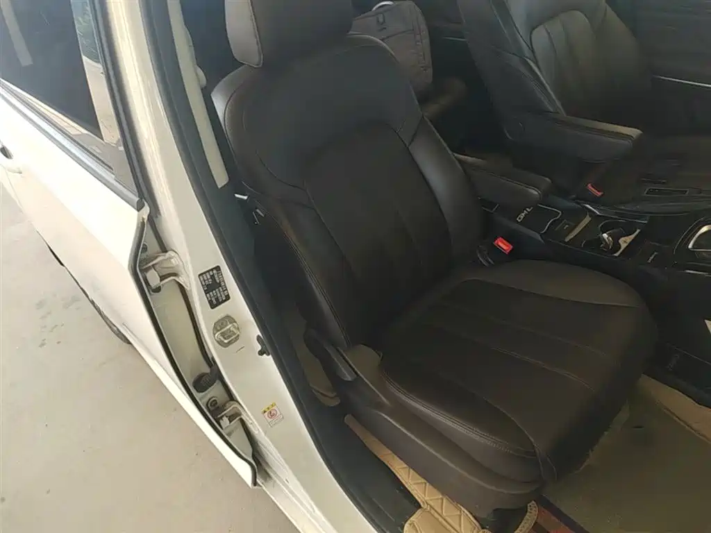 GAC Motor Trumpchi M6 2020 — фото 25