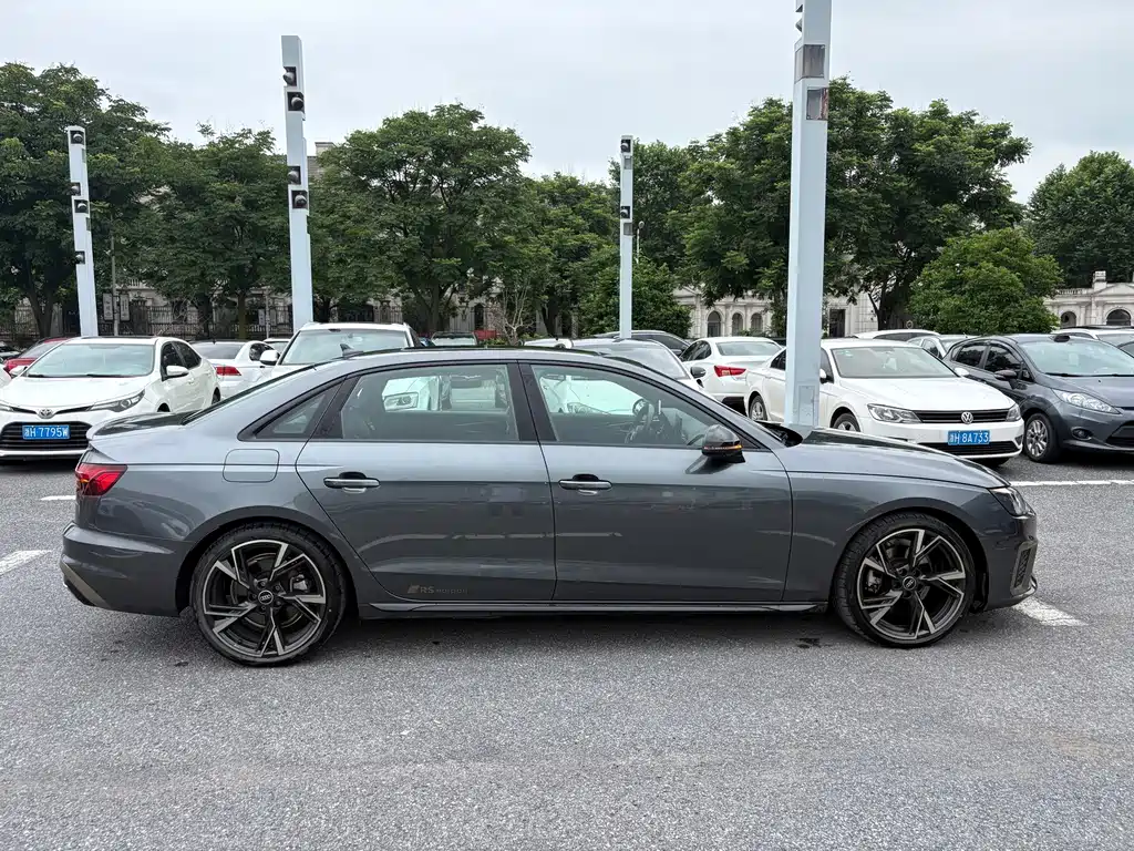 Audi A4L 2024