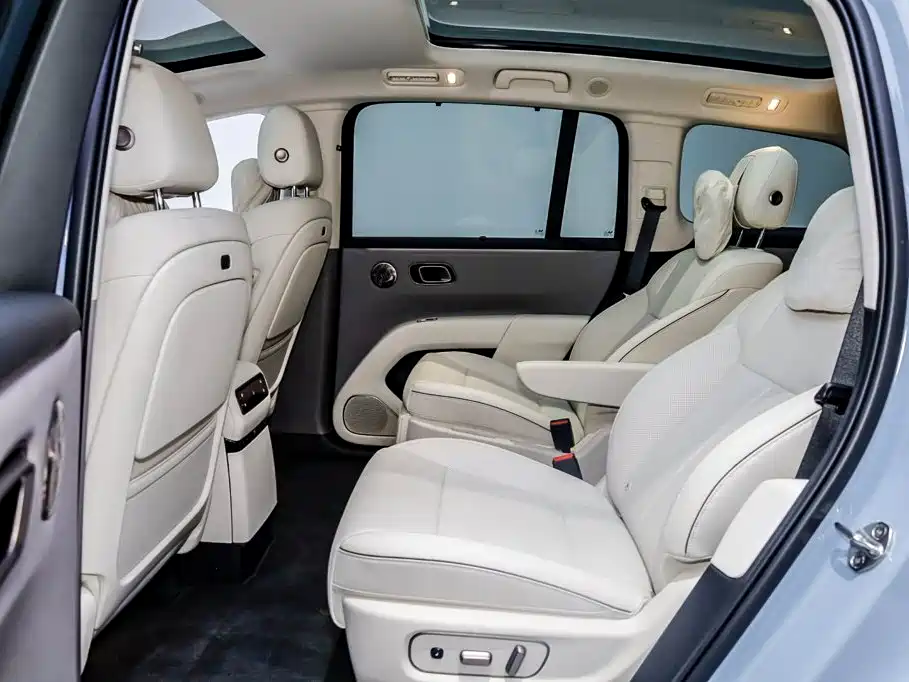 Li Auto i8 2025 — фото 10