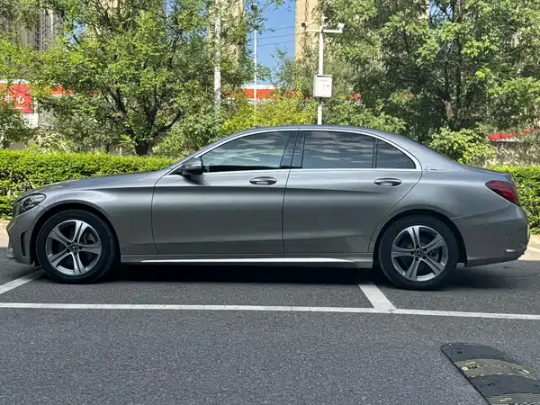 Mercedes-Benz C-Class 2019