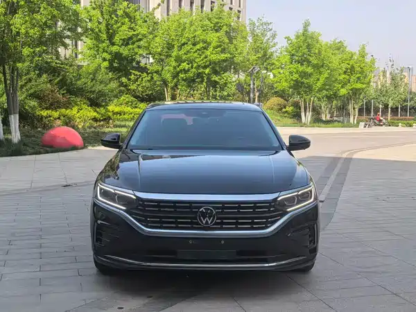 Volkswagen Passat 2023