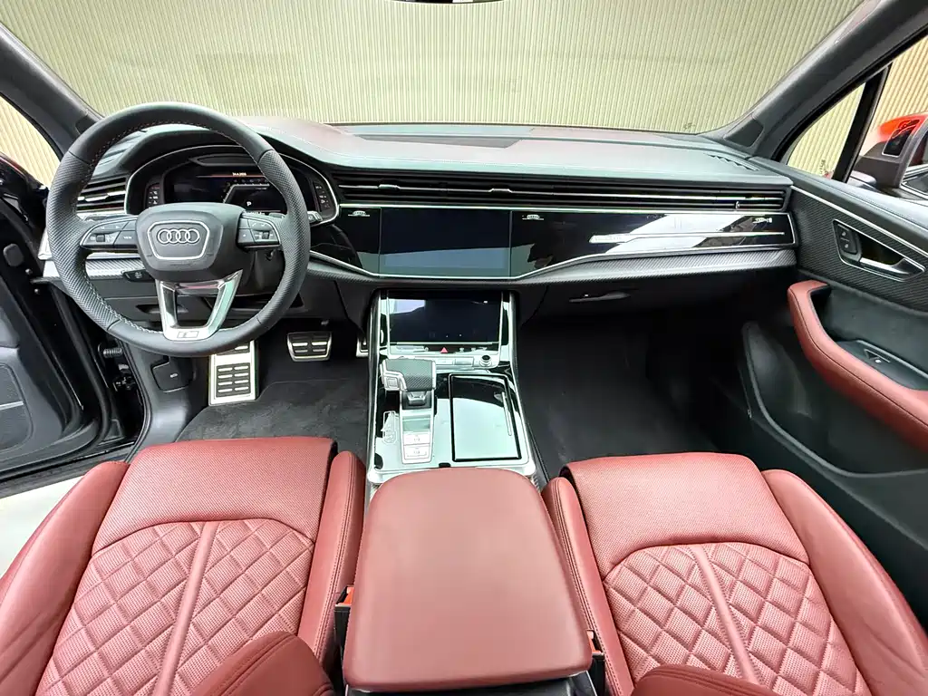 Audi SQ7 2025 — фото 2