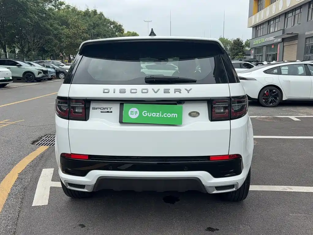 Land Rover Discovery Sport 2020 — фото 8