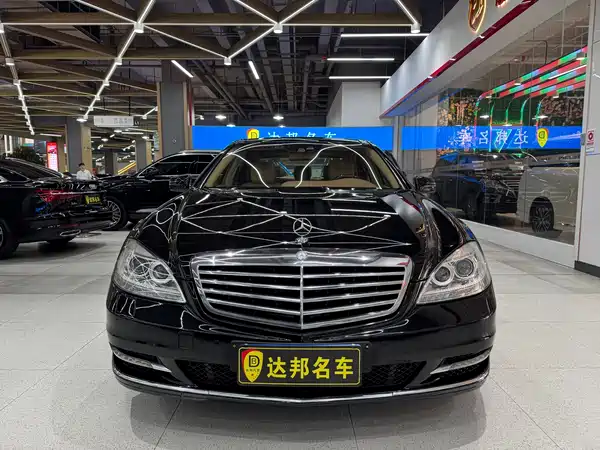 Mercedes-Benz S-Class 2012
