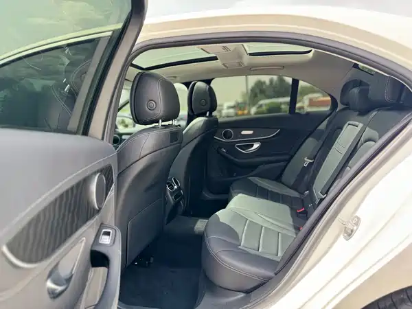 Mercedes-Benz C-Class 2018