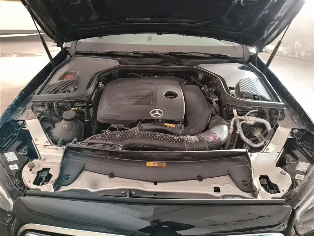 Mercedes-Benz E-Class 2023 — фото 10
