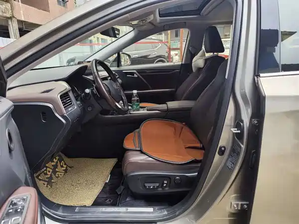 Lexus RX 2021