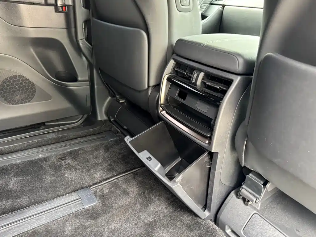 Toyota Alphard 2026 — фото 12