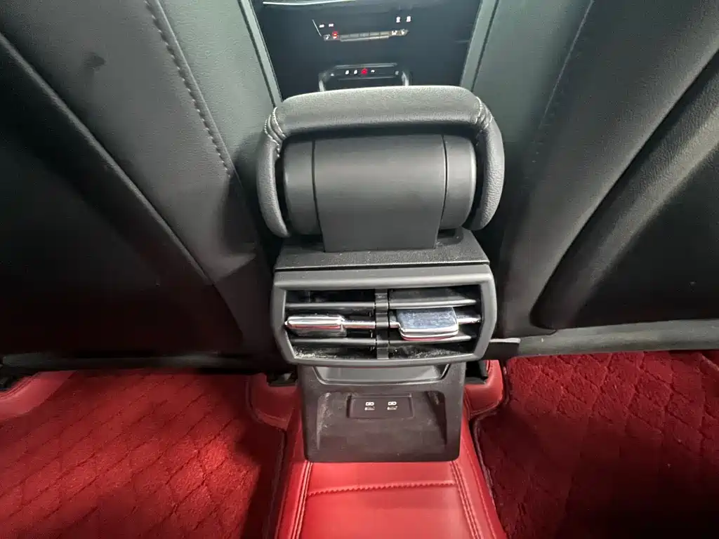Audi A3 2023 — фото 12