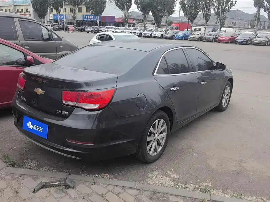Chevrolet Malibu 2018 — фото 3