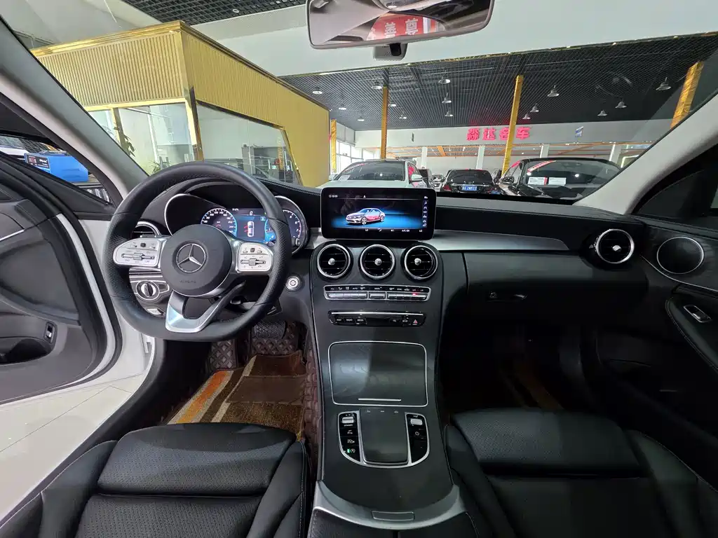 Mercedes-Benz C-Class 2020 — фото 9