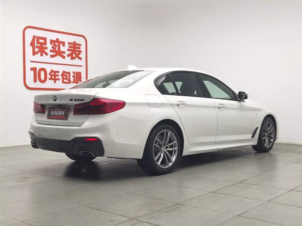 BMW 5 Series 2018 — фото 2