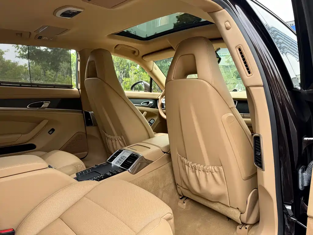 Porsche Panamera 2015 — фото 23