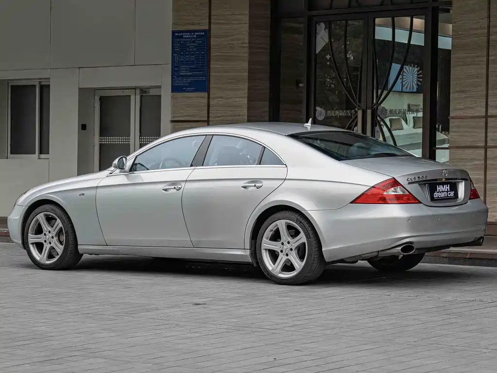 Mercedes-Benz CLS 2007 — фото 10