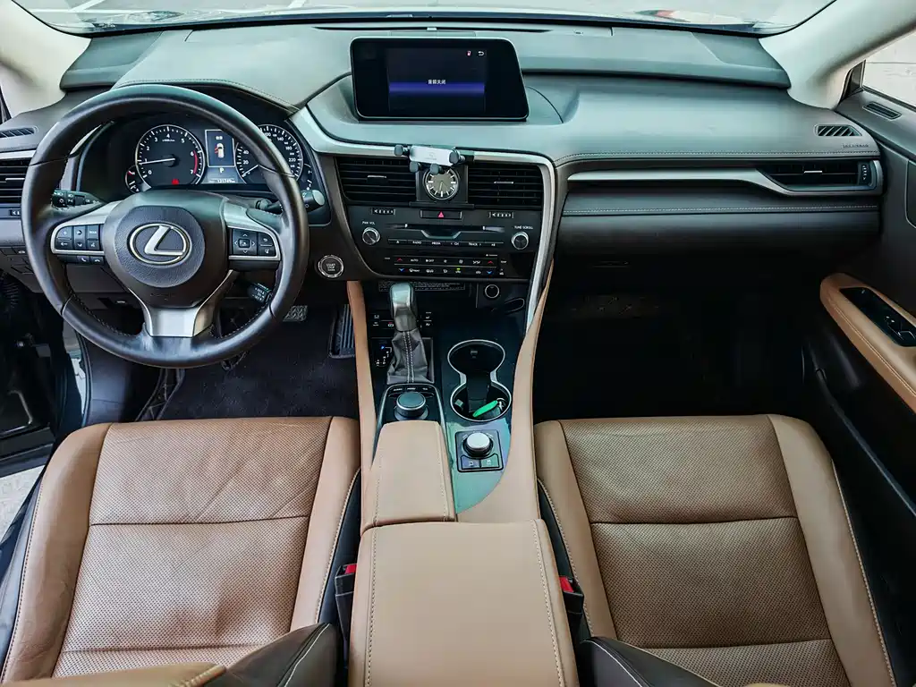 Lexus RX 2017 — фото 13