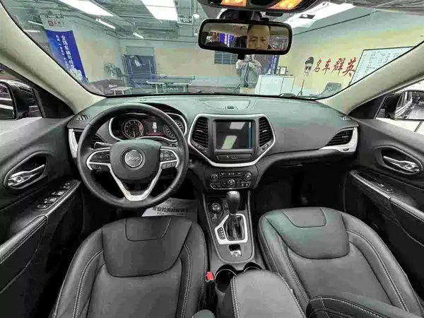 Jeep Cherokee 2017
