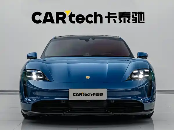 Porsche Taycan 2022
