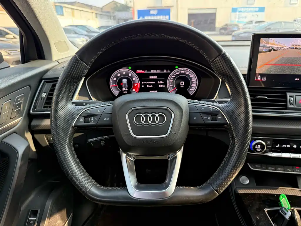 Audi Q5L 2021 — фото 7