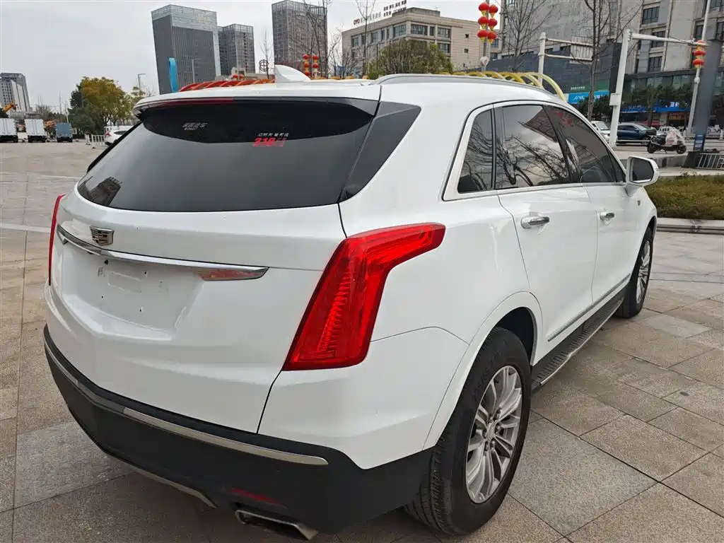 Cadillac XT5 2018 — фото 5