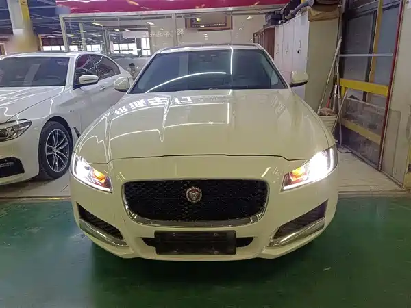 Jaguar XFL 2020