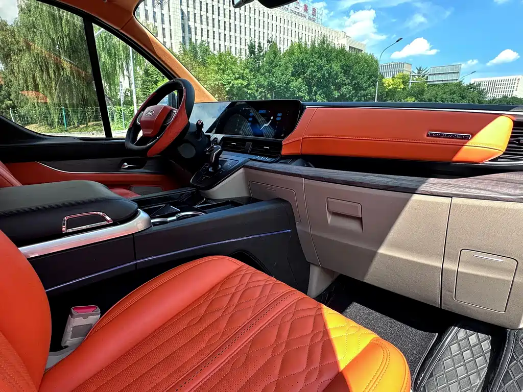 Ford Tourneo 2023 — фото 17