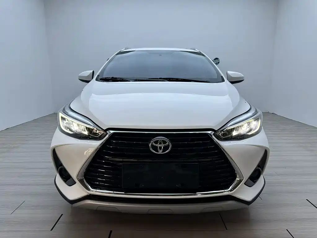 Toyota Yaris L 2022 — фото 5