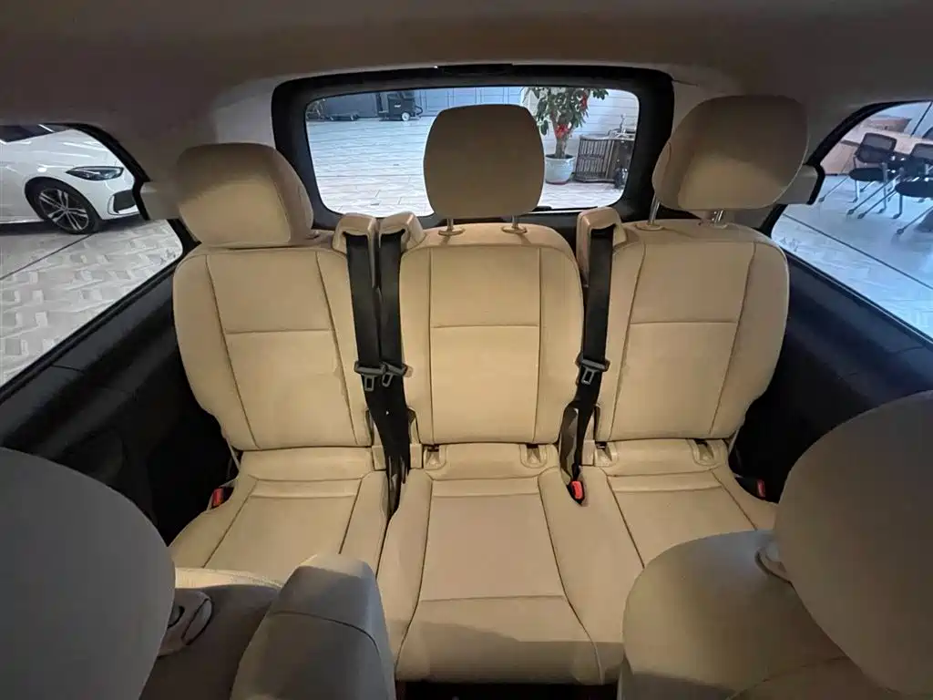 Mercedes-Benz Vito 2018 — фото 25
